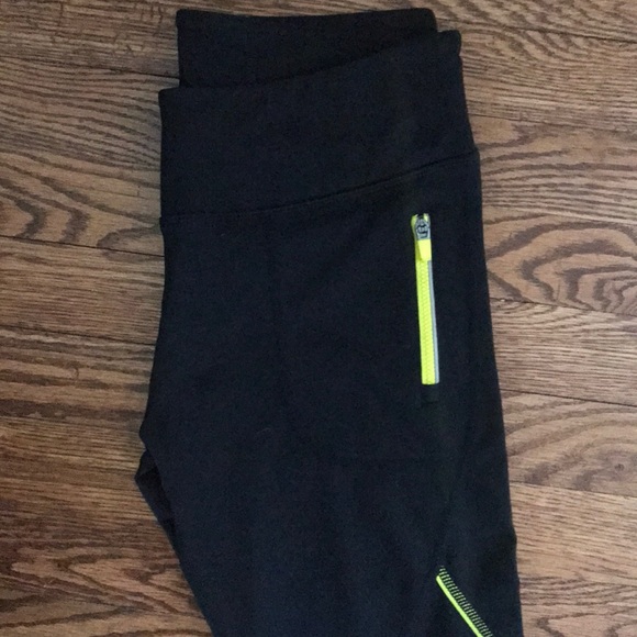 Fabletics Catalina Crop - Picture 4 of 6